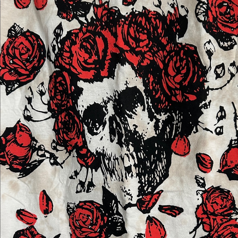 Urban Outfitters Beige Skull and Roses Tee - Picture 2 of 6